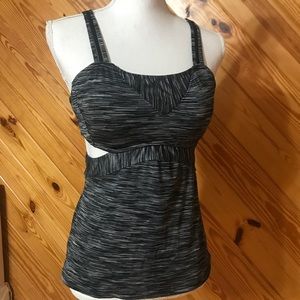 Avis Tank Size Large